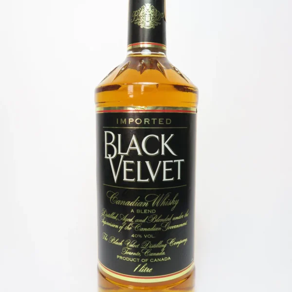 Black Velvet Blended Canadian Whisky - Distilled 1985 (40%, 75cl)